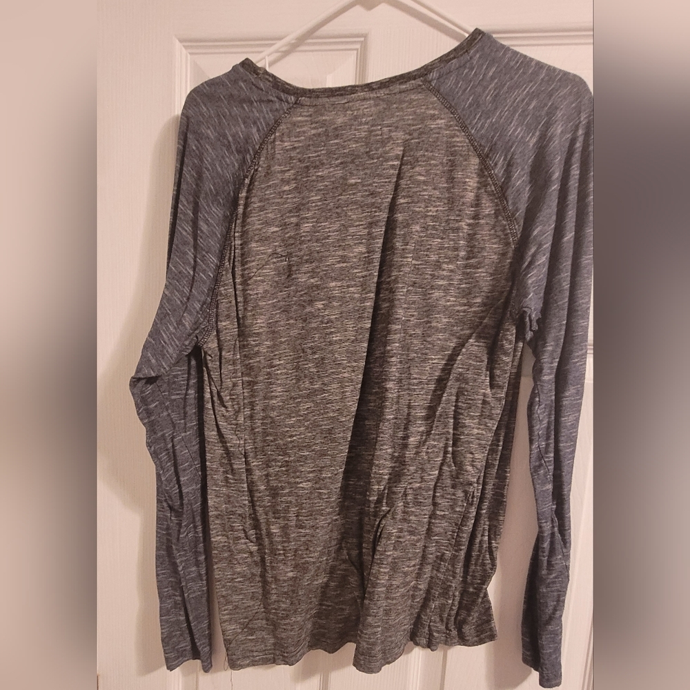 Long Sleeve shirt- Size XL - Picture 2 of 3